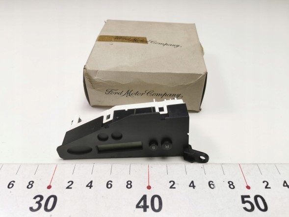 Ford OE ДИСПЛЕЙ ГОДИННИКА FORD FOCUS MK1 OE 1327476