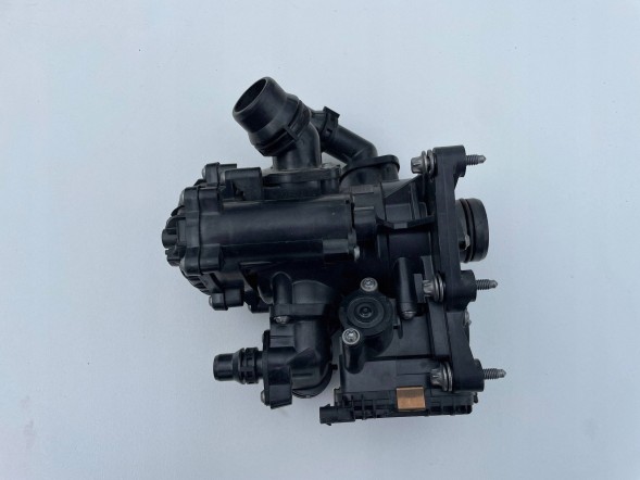 BMW OE MRKA 2386920 КОРПУС ТЕРМОСТАТА BMW F39 F48 F45 F48 2386920