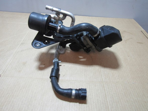Mercedes-Benz OE VW AG 420906321 AUDI R8 4.2TFSI/5.2TFSI ВТОРИННИЙ ПОВІТРЯНИЙ НАСОС КОМПЛЕКТ