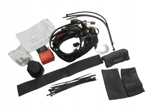 Ford OE КОМПЛЕКТ БУКСИРУЮЧОГО ГАКА ЕЛЕКТРИЧНОГО FORD FOCUS OE 1520928