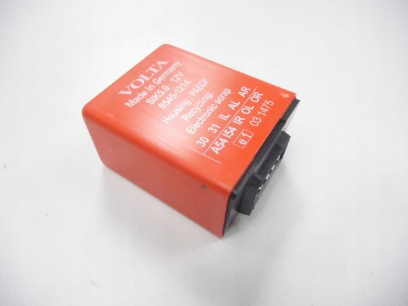 Ford OE КОМПЛЕКТ БУКСИРУЮЧОГО ГАКА ЕЛЕКТРИЧНОГО FORD FOCUS OE 1520928