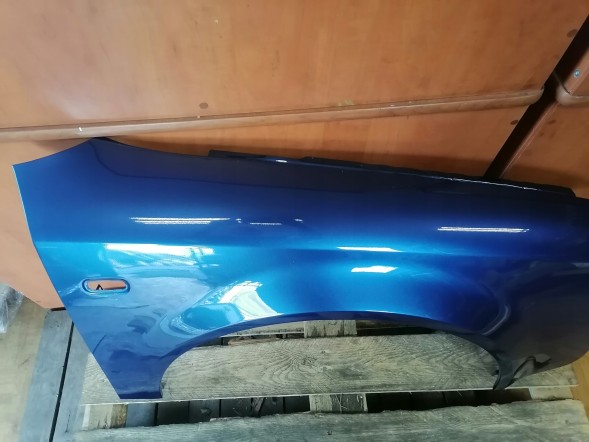 Polcar BŁOTNIK PRAWY PRZÓD AUDI A4 B6 LZ5C masa antykorozyjna БРИЗКОВИК ПРАВИЙ ПЕРЕДНІЙ AUDI A4 B6 LZ5C антикорозійна маса