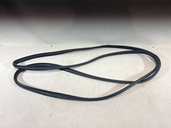 Land Rover OE LR137044 pmi150921 Ущільнювач люка даху центральний LAND ROVER DEFENDER L663 LR137044