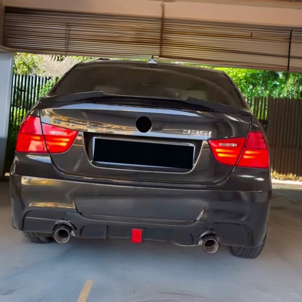 Китай Dyfuzor Dokładka BMW E90 E91 LED 0--0 Дифузор BMW 3 E90 E91 LED Чорний Глянець Накладка Заднього Бампера MP Спойлер