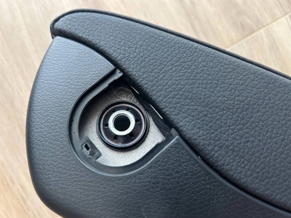 Mercedes-Benz OE A44797096009E43 Підлокітник правий шкіряний для Mercedes Vito W447 2014- Оригінал