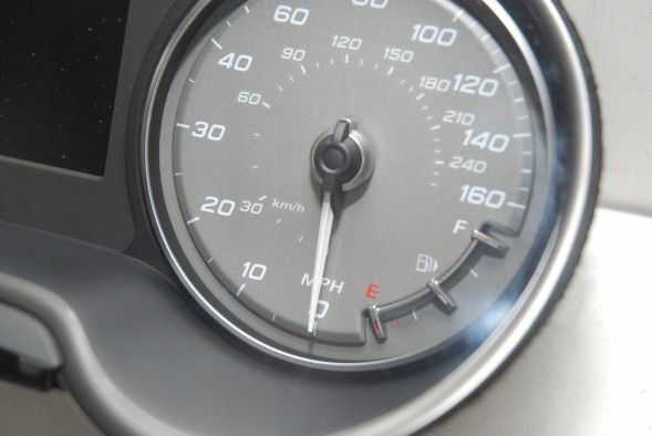 Audi OE AUDI S3 8V ЛІЧИЧНИЙ ГОДИНИК 8V0920972R