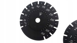 Moman 0089688084601 Maserati Levante V8 набирає від MPH до км/год
