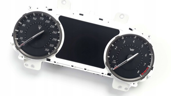Moman 0089688084601 Maserati Levante V8 набирає від MPH до км/год