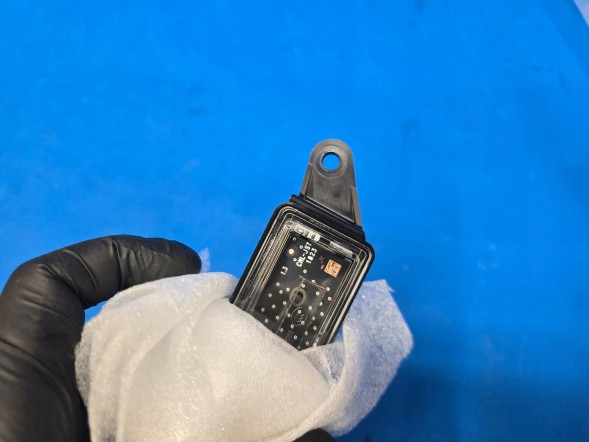 Mini OE QUA12172 ЗАДНЯ ПРОТИТУМАННА ФАРА MINI F55 F56 F57 LCI 9852909 НОВА ОРИГІНАЛ