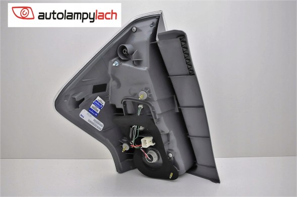 Китай 4355TG6789ZTY19P1RBM TOYOTA PRIUS V 2015- СВІТЛОДІОДНА ЗАДНЯ ЛАМПА ПРАВА НОВА