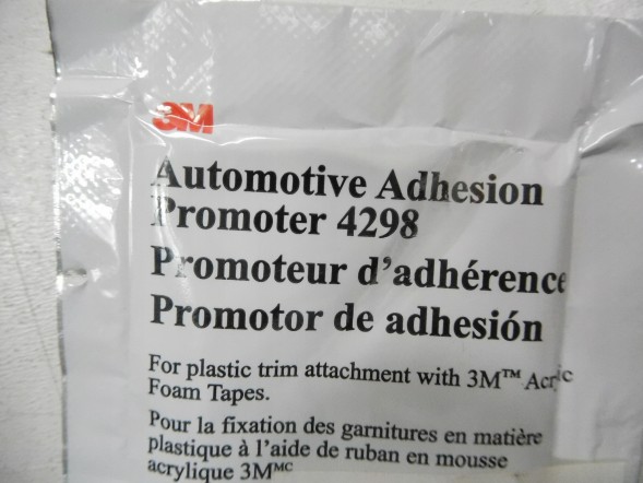 Mitsubishi OE Підсвічування накладок на пороги Mitsubishi Pajero Sport II OE MZ330256