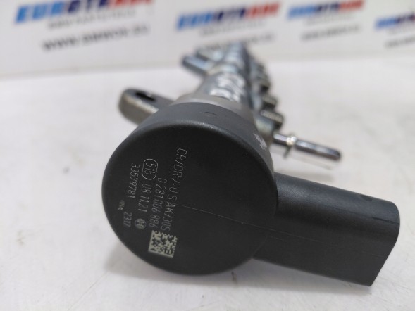 BMW OE 8579240 03 BMW F40 G01 G20 G23 G26 G30 G42 B47D XD5O ПЛАНКА ФОРСУНОК 8579240 НОВА