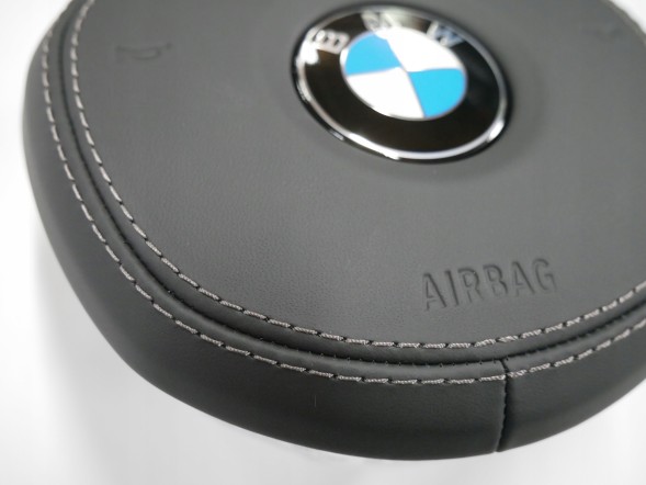 BMW OE BMW G05 G06 G07 G14 G15 G16 PODUSZKA AIRBAG KIEROWCY 8094574 32308094574 BMW G05 G06 G07 G14 G15 G16 ПОДУШКА БЕЗПЕКИ ВОДІЯ 8094574 32308074574