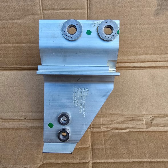 BMW OE 9463973 BMW 5 G60 G61 ADAPTER WSPORNIK MOCOWANIE LEWE NOWE ORYGINAŁ BMW 5 G60 G61 АДАПТЕР КРОНШТЕЙН КРІПЛЕННЯ ЛІВИЙ ОРИГІНАЛ 9463973