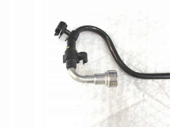 Ford OE 1523195 Ford oe 1523195 паливний шланг mo07 бензин duratec