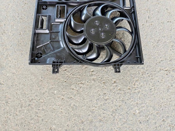 Китай ZK1-000270 Вентилятори Audi TT, Audi Q2, Audi Q3 F3, 0320