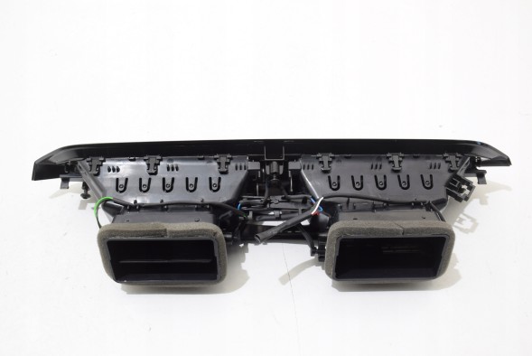 BMW OE 5A04CE2 BMW BMW G20 G21 G22 G26 LCI Lift Центральний вентиляційний отвір Вентиляція приладової панелі