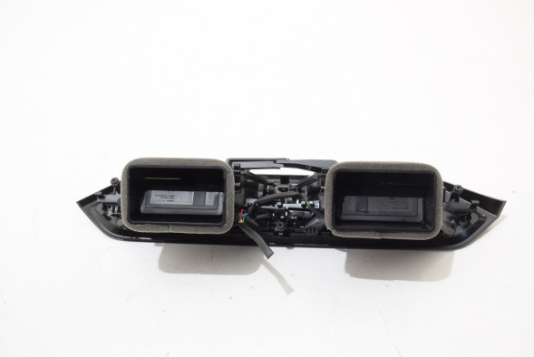 BMW OE 5A04CE2 BMW BMW G20 G21 G22 G26 LCI Lift Центральний вентиляційний отвір Вентиляція приладової панелі