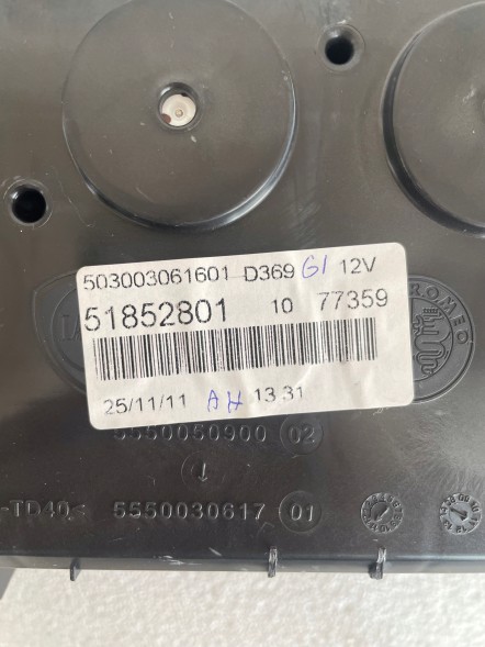 Fiat OE ЛІЧИЛЬНИК ГОДИННИКІВ FIAT GRANDE PUNTO EVO 51852801