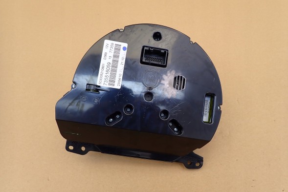 Fiat OE 735516059 735493409 735516059 735493409 NOWY LICZNIK FIAT 500 OKM 2018- OEM BENZYNA 2007- 735516059 UK ANGLIK НОВИЙ ЛІЧИЛЬНИК FIAT 500 OKM 2018- OEM БЕНЗИН 2007- 735516059 UK АНГЛІЯ