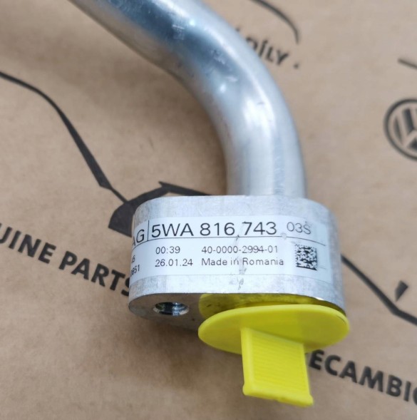 Volkswagen OE 5WA816743, DWP414052OE Шланг трубка кондиціонера VW Passat B8 5WA816743