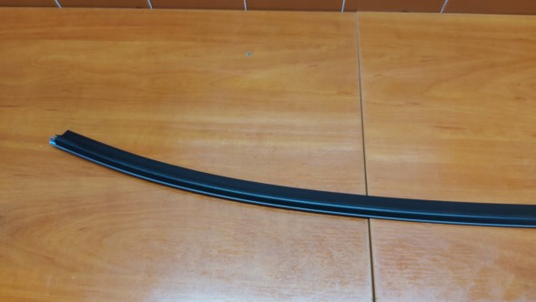 Toyota OE 56153-12010 COROLLA E21 УЩІЛЬНЮВАЧ ЛОБОВОГО СКЛА ПЕРЕДНІЙ TOYOTA COROLLA E21 УНІВЕРСАЛ ХЕТЧБЕК