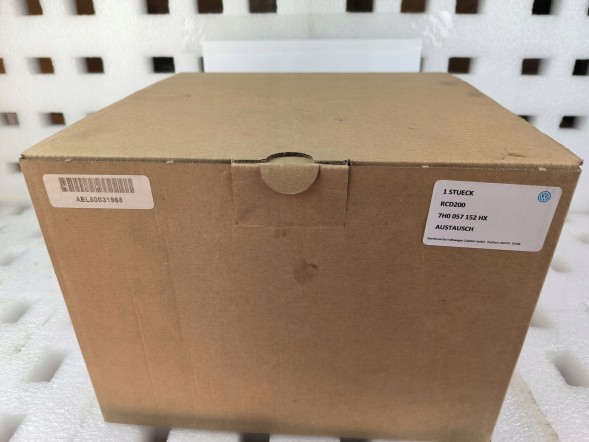 Volkswagen OE 7H0035152HX Автомагнітола VW RCD200 CD 2-DIN
