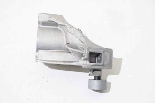 BMW OE 6884475 BMW Lewa łapa silnika + śruby BMW G20 G22 G26 G30 G11 G01 G05 G06 G07 LCI B57 Ліва опора кронштейн двигуна