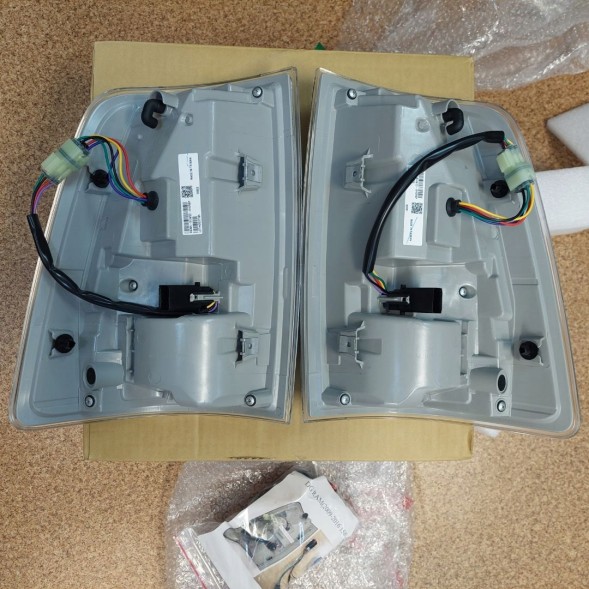 Eagle Eyes RAM 09-18 LAMPY TYŁ CZYSTE WZÓR GEN. 5 DODGE RAM IV 2009- ЛАМПА ЛАМПИ КОМПЛЕКТ ЧИСТІ LED ЖОВТИЙ ПОВОРОТНИК В СТИЛІ GEN. 5