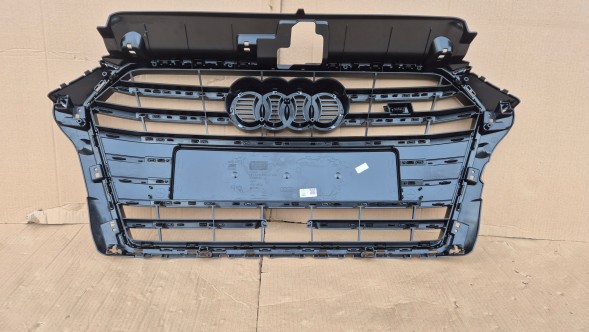 Audi OE GRILL AUDI S3 8V LIFT 2016-2020 POD RADAR ACC WERSJA BLACK Муляж решітки радіатора GRILL Audi S3 8V LIFT 16-20 з радаром OE 8V3853651AE!