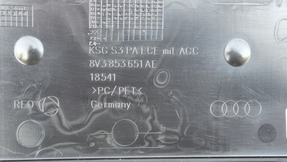 Audi OE GRILL AUDI S3 8V LIFT 2016-2020 POD RADAR ACC WERSJA BLACK Муляж решітки радіатора GRILL Audi S3 8V LIFT 16-20 з радаром OE 8V3853651AE!
