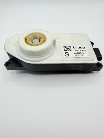 BMW OE 111466513 C93091-110 BMW G01 G02 G11 G12 G30 G31 Двигун шторки ролети C93091-110 111466513