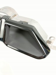 BMW OE 9501532 9501531 Bmw 7 g70 концовки вихлопу права задня