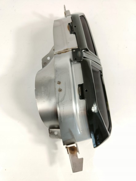 BMW OE 9501532 9501531 Bmw 7 g70 концовки вихлопу права задня