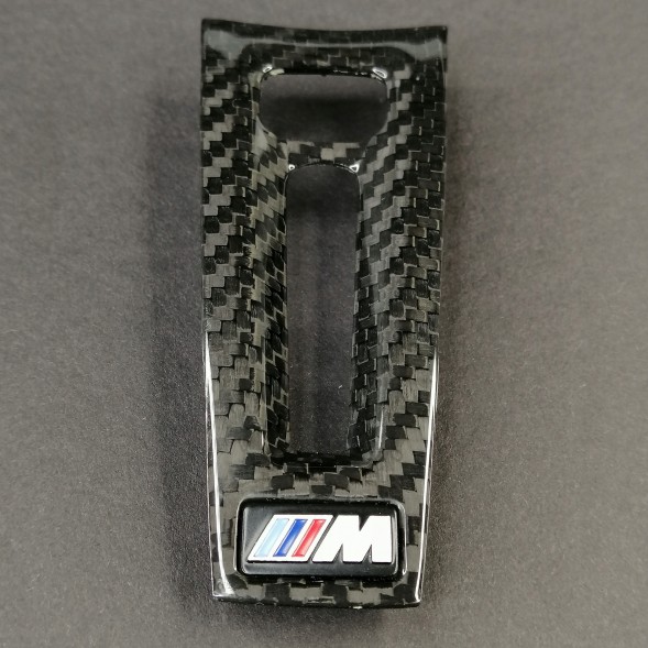 BMW OE 32308747783, 8747783 BMW M2 M3 M4 G20 G21 G28 G22 G23 G26 F44 F40 нижня рамка керма CARBON