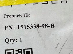 Tesla Y ГАЧОК ЛІВИЙ ДЛЯ КУРТКИ 1515338-98-B