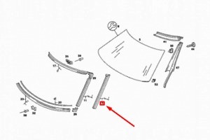 Mercedes-Benz OE A1076701016 Накладка на вікно R107 ПЕРЕДНЯ ОРИГІНАЛ НОВА ПРАВА