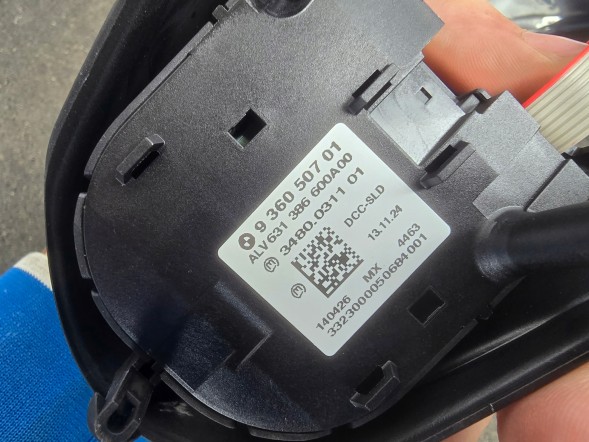 Mini OE PRZYCISKI KIEROWNICY SPORT MINI F55 F56 9360507 NOWE QUALI2805 КНОПКИ КЕРМА СПОРТ MINI F55 F56 9360507