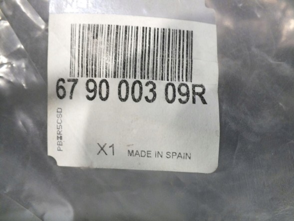 Renault OE 679000309R Renault Captur I Звукоізоляція капота