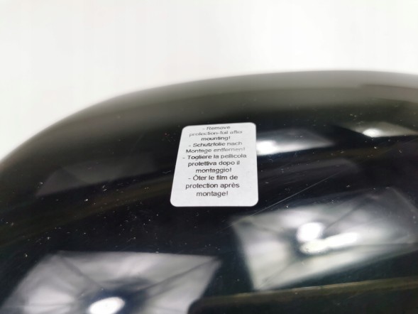 Kia OE НАКЛАДКИ КОРПУС ЩИТОК НА ДЗЕРКАЛА KIA RIO 17- од. H8431ADE00BL