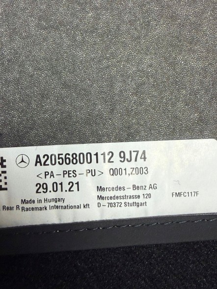 Mercedes-Benz OE A2056808211 A2056808211 A2056809411 A2056808911 A2056809711 A2056800112 A20568094119J74 A20568082119J74 ZESTAW DYWANIKÓW MERCEDES WWW.AUTODAWID.PL НОВИЙ КОМПЛЕКТ АВТОМОБІЛЬНИХ КИЛИМКІВ MERCEDES C W205 A2056808211 UK (АНГЛІЯ)