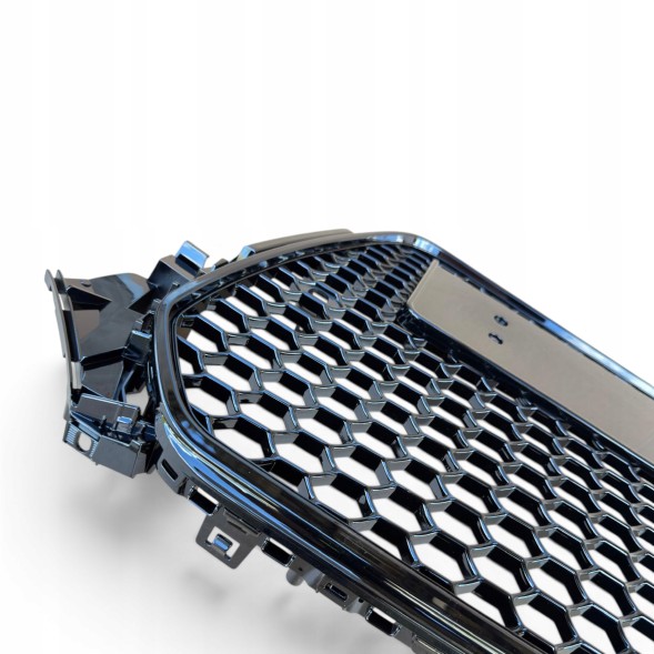 Китай Plaster Miodu Audi A4 B8 2011-2016 Grill Решітка радіатора "Стільники" для Audi A4 B8 2011-2016, чорний глянець, стиль RS