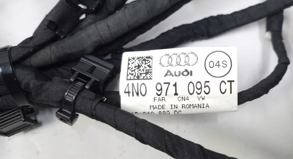 Audi OE 4N0971095CT A8 4N D5 Установка PDC передня Audi A8 4N D5 4N0971095CT