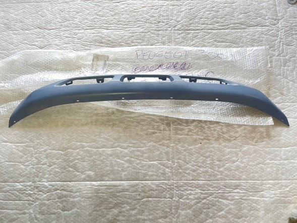 Peugeot OE 9810880477 981088041T 98 10 880 41T spoiler spojler nakładka dokładka dolna dolny zderzaka przedniego przednia przód przodu w zderzak zderzaka СПОЙЛЕР НАКЛАДКИ БАМПЕРА PEUGEOT 3008 5008 II ПЕРЕДНІЙ