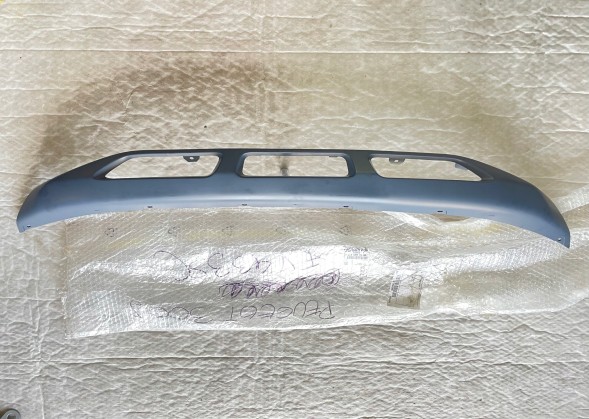 Peugeot OE 9810880477 981088041T 98 10 880 41T spoiler spojler nakładka dokładka dolna dolny zderzaka przedniego przednia przód przodu w zderzak zderzaka СПОЙЛЕР НАКЛАДКИ БАМПЕРА PEUGEOT 3008 5008 II ПЕРЕДНІЙ