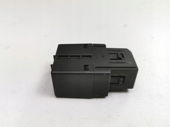 Mopar ЦЕНТРАЛЬНА КОНСОЛЬ USB TYPE-C ПОРТ ЗАРЯДКИ DODGE HORNET 2023-2024 50574094