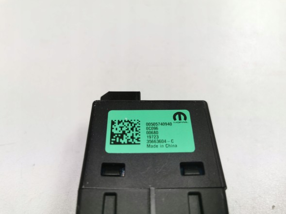 Mopar ЦЕНТРАЛЬНА КОНСОЛЬ USB TYPE-C ПОРТ ЗАРЯДКИ DODGE HORNET 2023-2024 50574094