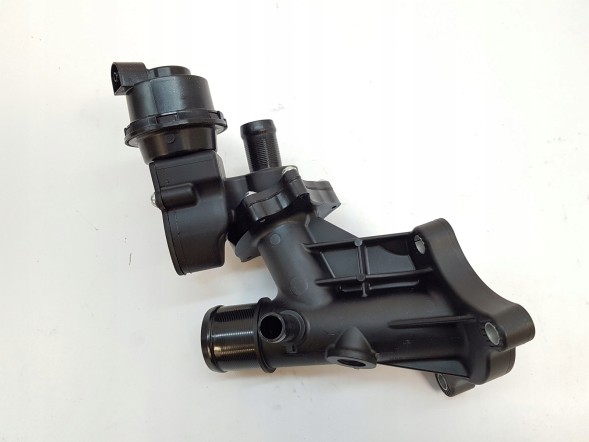 Renault OE 1106000Q0X 110601797R 110600686R 11061-00Q1J 11061-00Q1M Корпус терморегулятора оригінал trafic iii nv300 talento 1.6 dci 1106000q0x