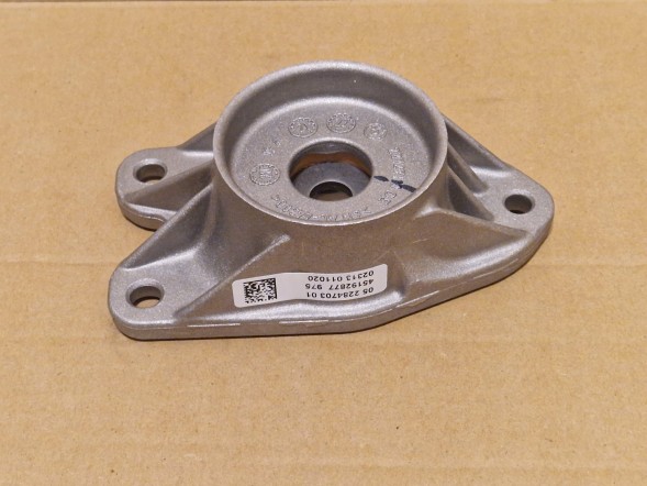 BMW OE 33502284703 2284703 ( INTRAD ) BMW Розетка амортизатора 2 F87 M2 F87 M2 LCI 3 F80 M3 F80 M3 LCI 4 F82 М4 F