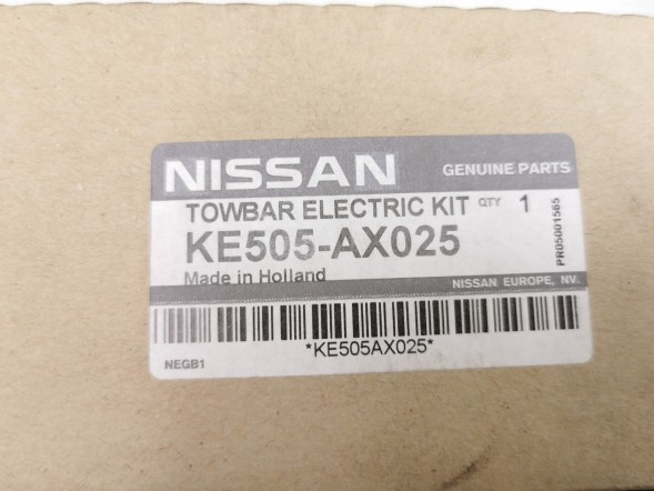 Nissan заводська комплектація KE505-AX025 Комплект, проводка для фаркопа nissan oe ke505-ax025